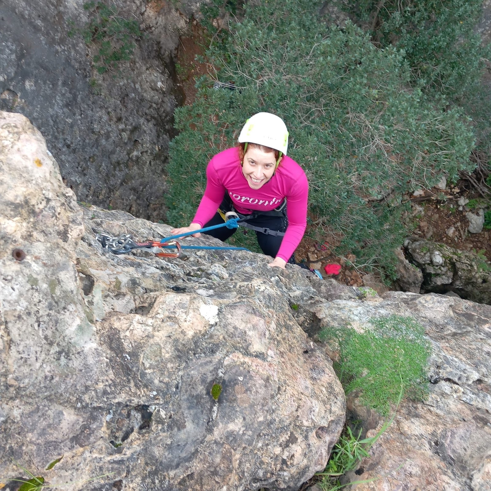 Carol Delmazo climbing
